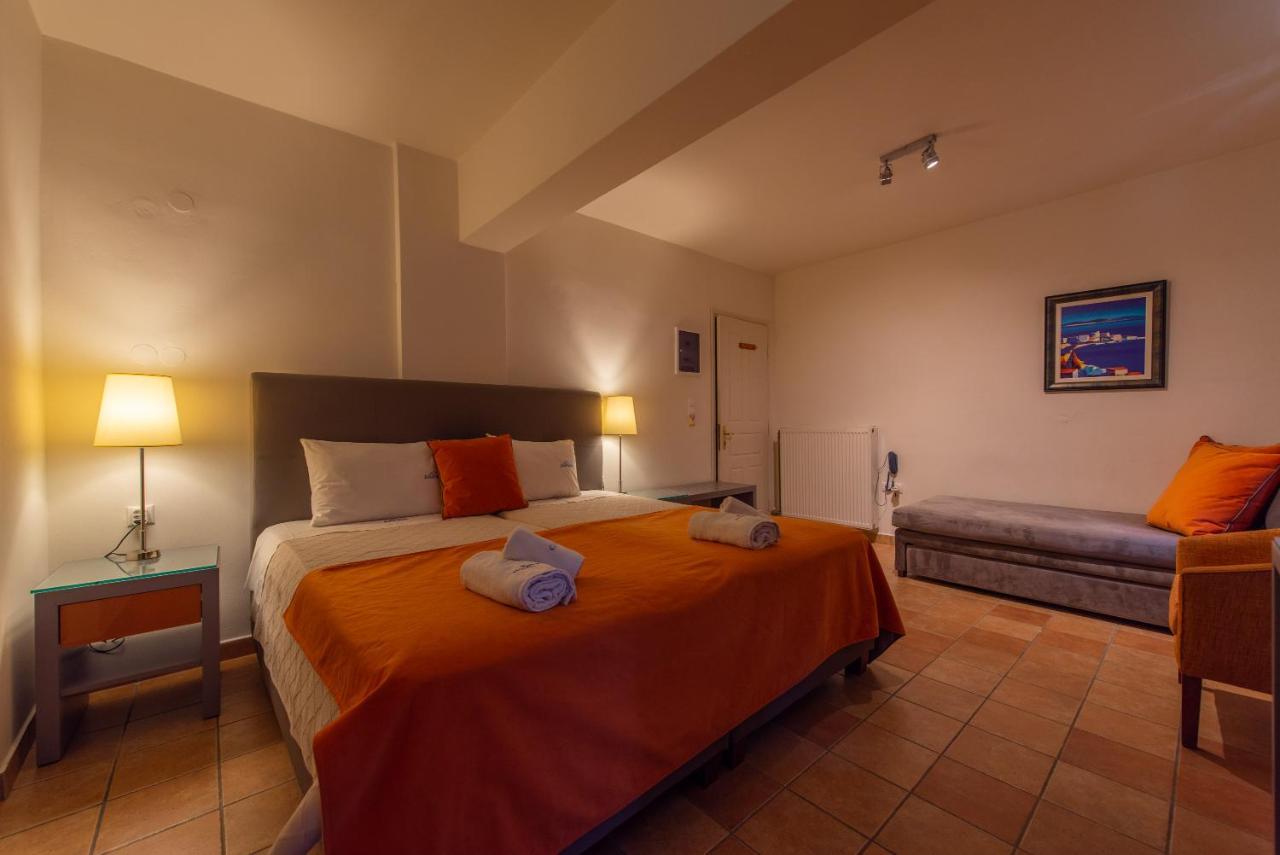 Kastro Maini Hotel Areopoli Eksteriør billede