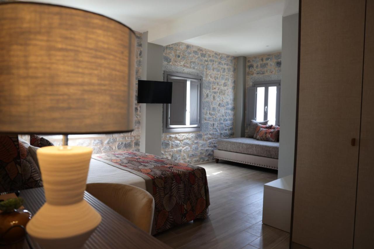 Kastro Maini Hotel Areopoli Eksteriør billede