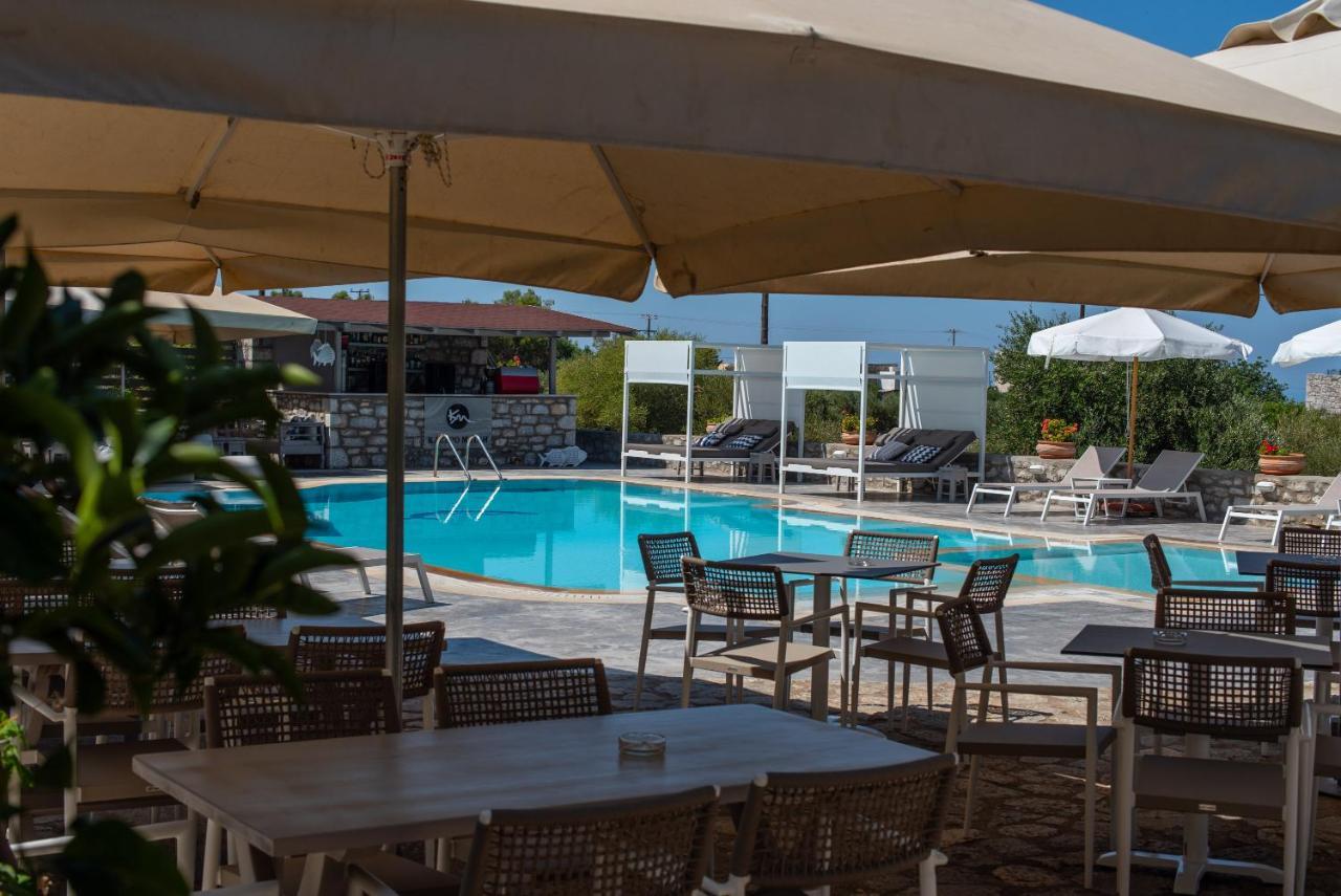 Kastro Maini Hotel Areopoli Eksteriør billede