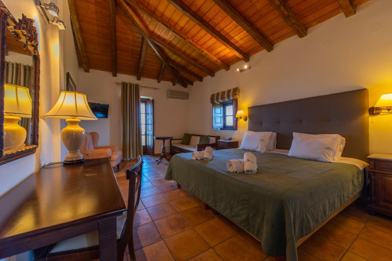 Kastro Maini Hotel Areopoli Eksteriør billede