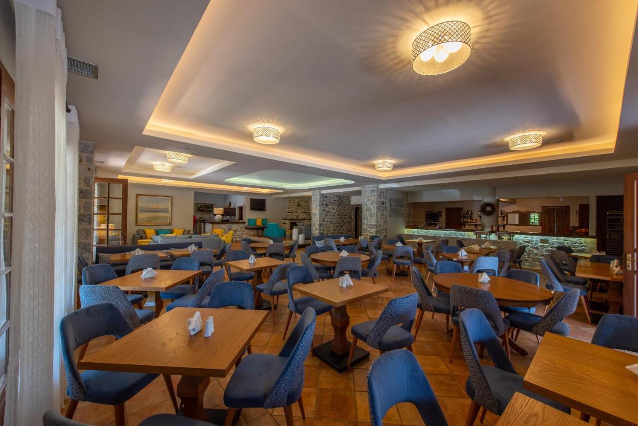 Kastro Maini Hotel Areopoli Eksteriør billede